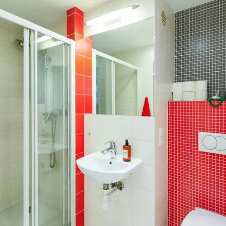 Cupcake 2 Bedroom Loft Apt In Location! Appartement *